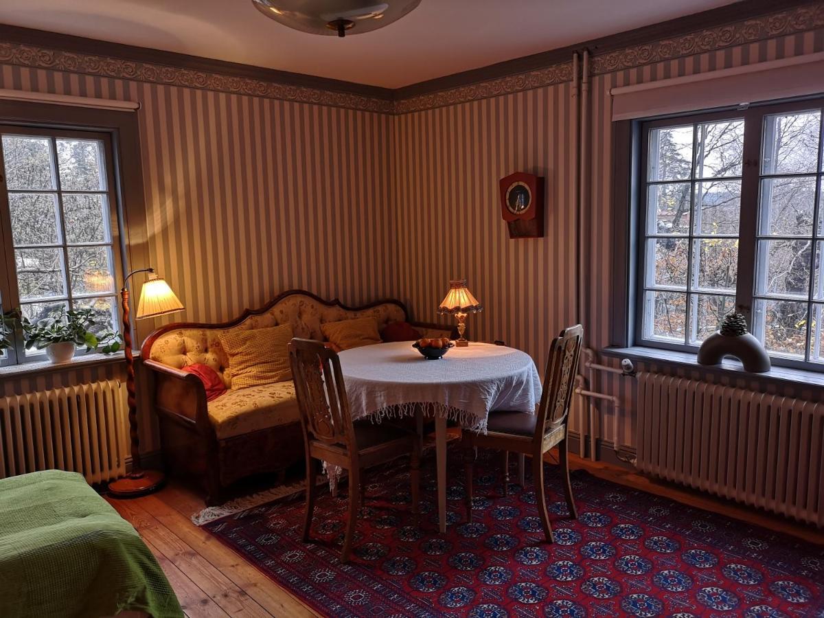 Stockholm B&B Cottage Нака Номер фото