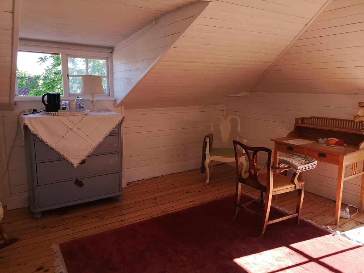 Stockholm B&B Cottage Нака Екстер'єр фото