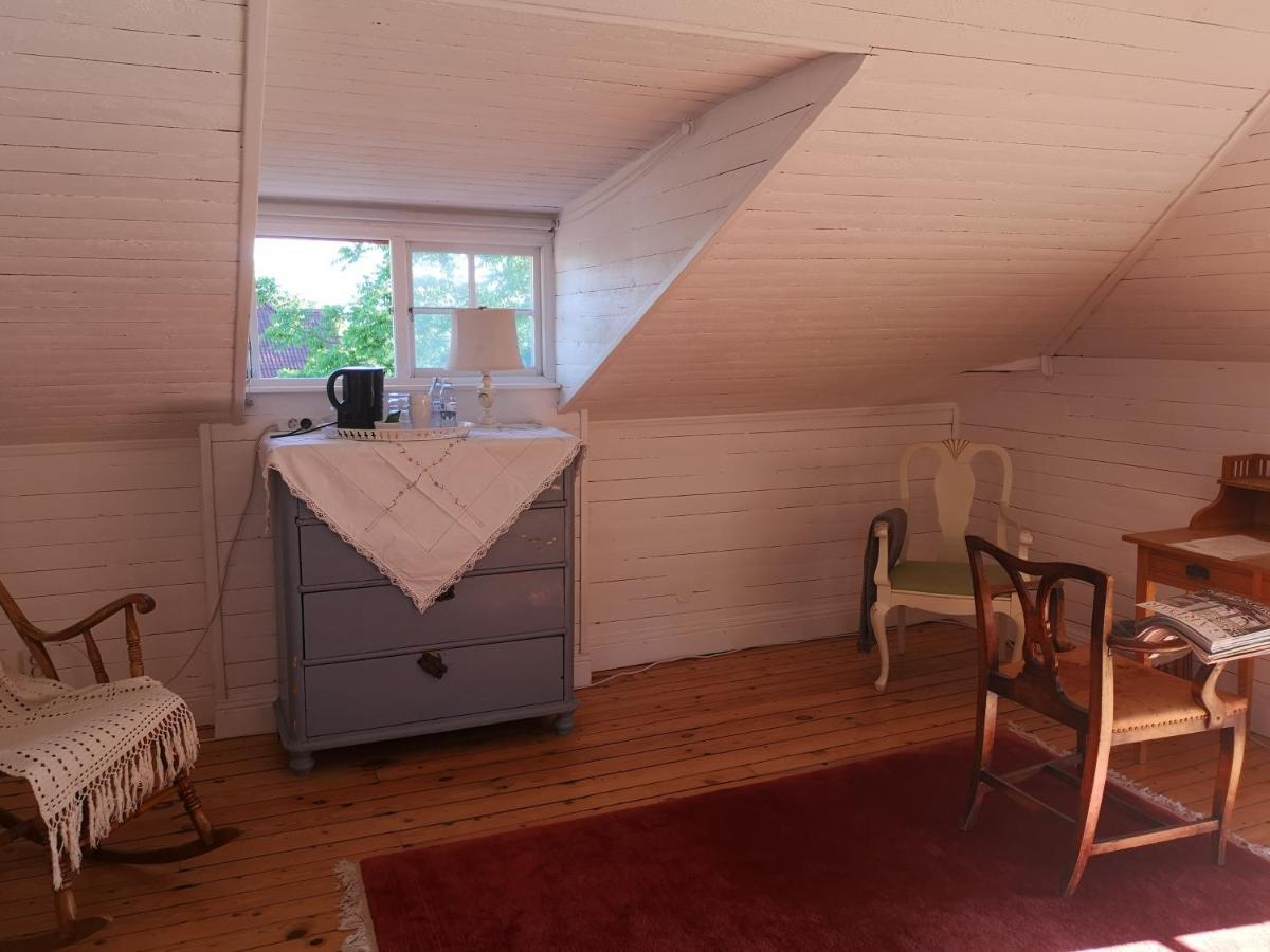 Stockholm B&B Cottage Нака Екстер'єр фото