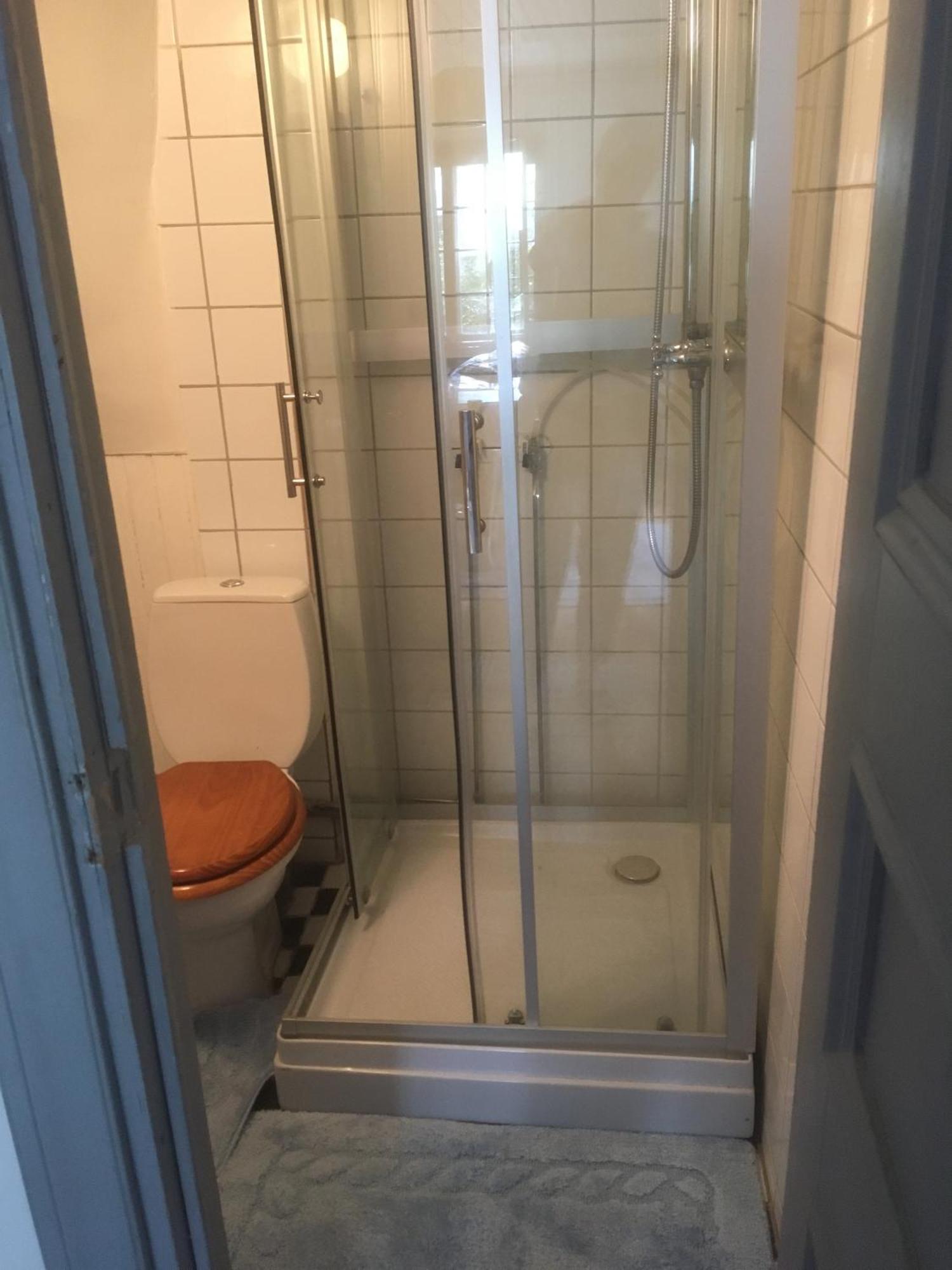 Stockholm B&B Cottage Нака Номер фото