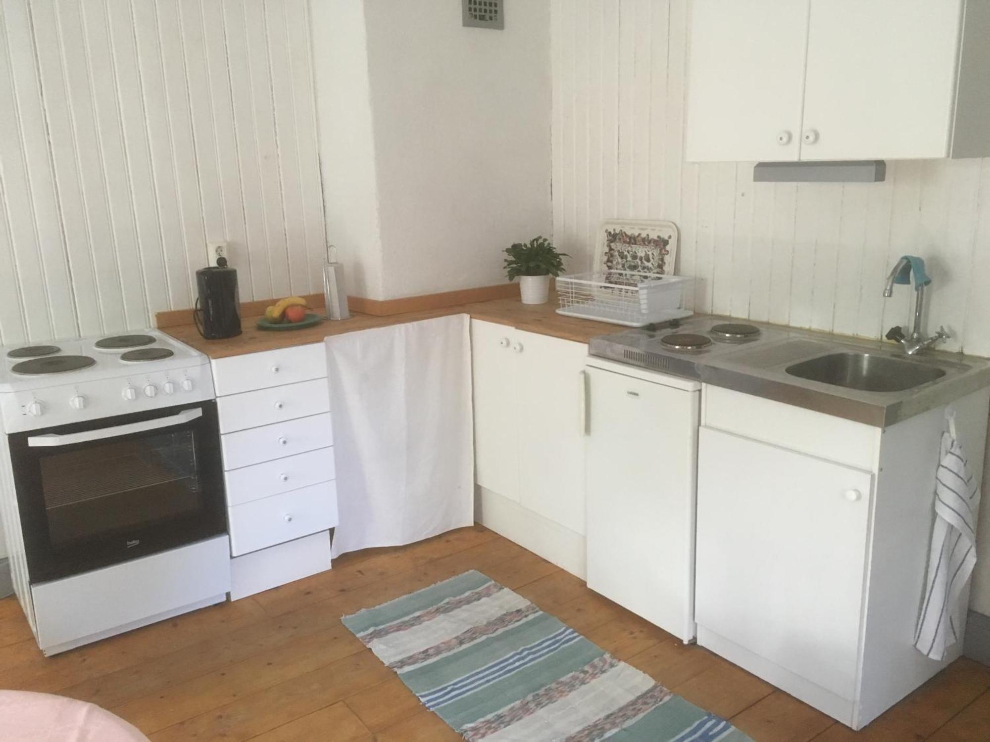 Stockholm B&B Cottage Нака Номер фото