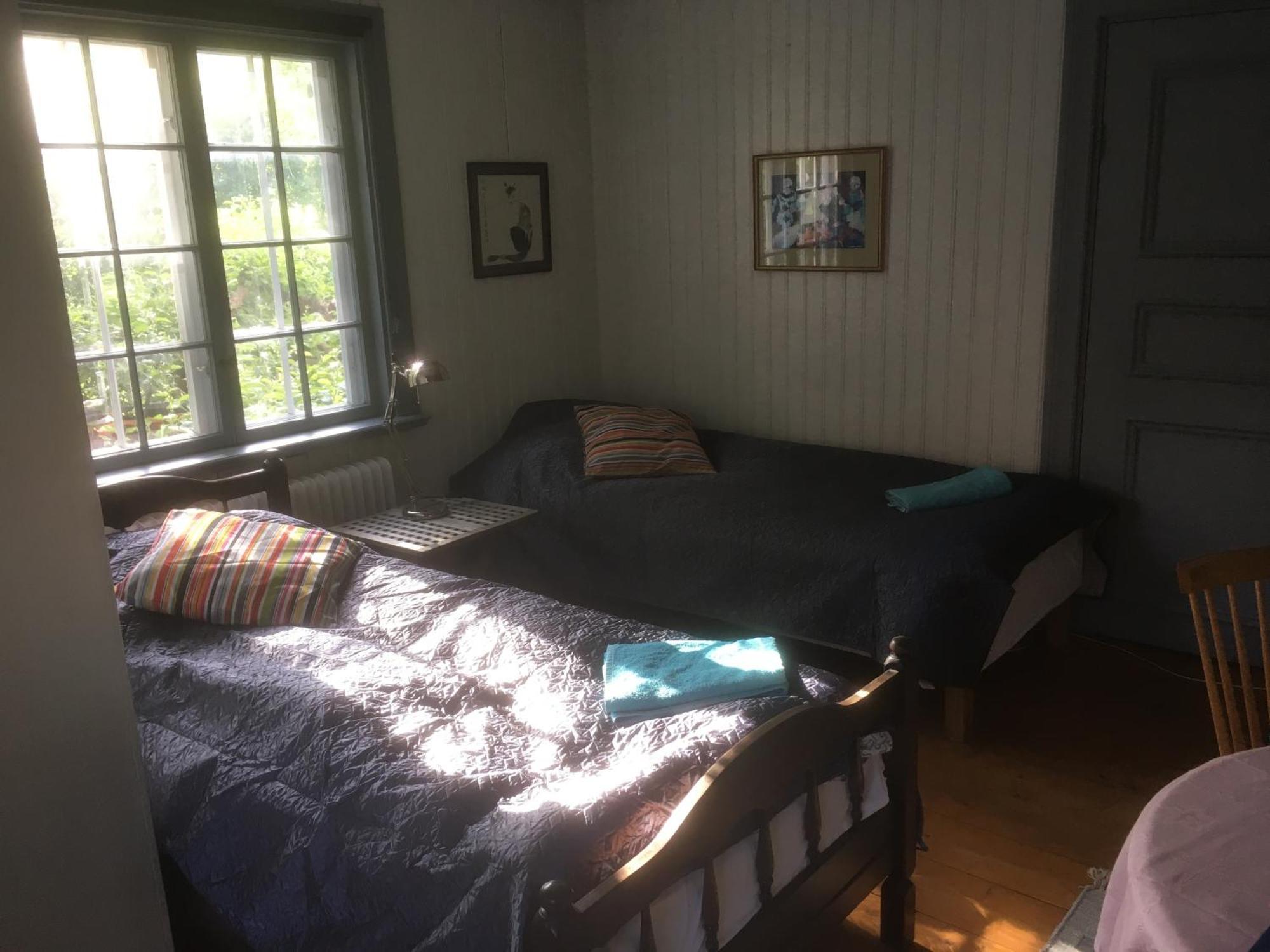 Stockholm B&B Cottage Нака Номер фото